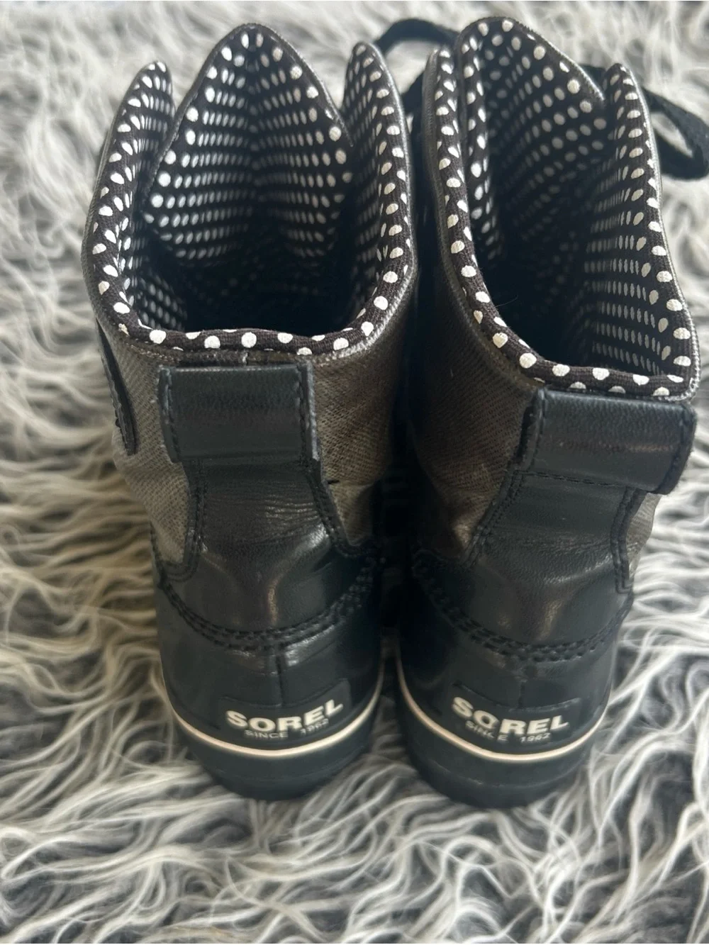 Sorel Black Metallic Tivoli Rain Duck Ankle Boots Waterproof Sz 7.